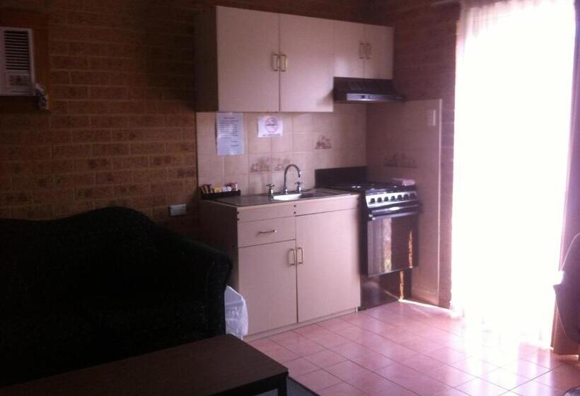 جناح مزود بجاكوزى, Elsinor Motor Lodge