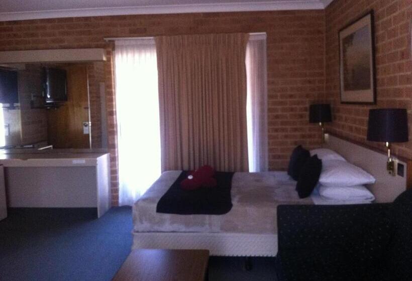 جناح مزود بجاكوزى, Elsinor Motor Lodge