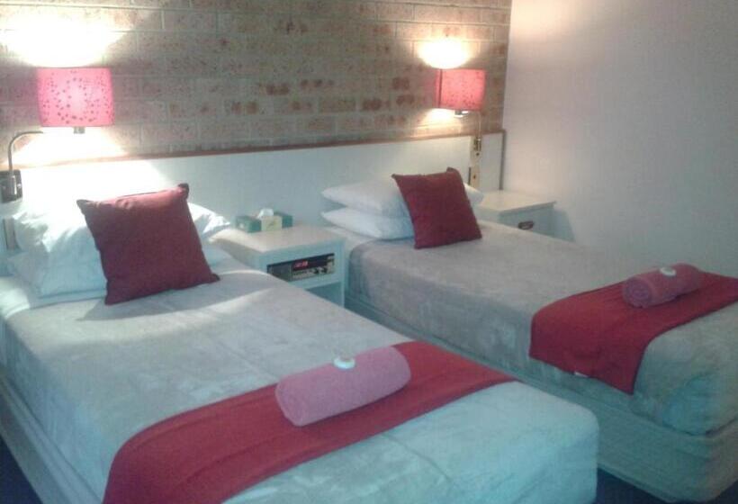 غرفة عائلية, Elsinor Motor Lodge