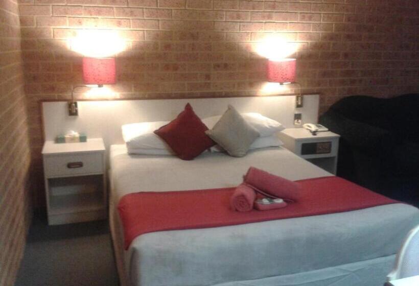 غرفة عائلية, Elsinor Motor Lodge