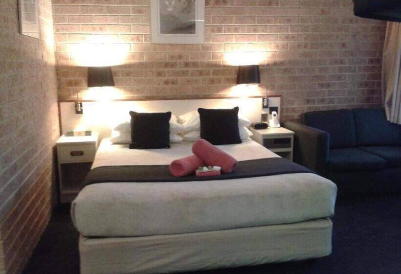 غرفة عائلية, Elsinor Motor Lodge