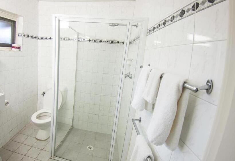 غرفة إدارية سرير كينج, Hospitality Esperance Surestay Collection By Best Western