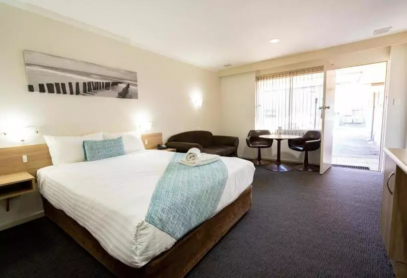 اتاق اجرایی با تخت بزرگ, Hospitality Esperance Surestay Collection By Best Western