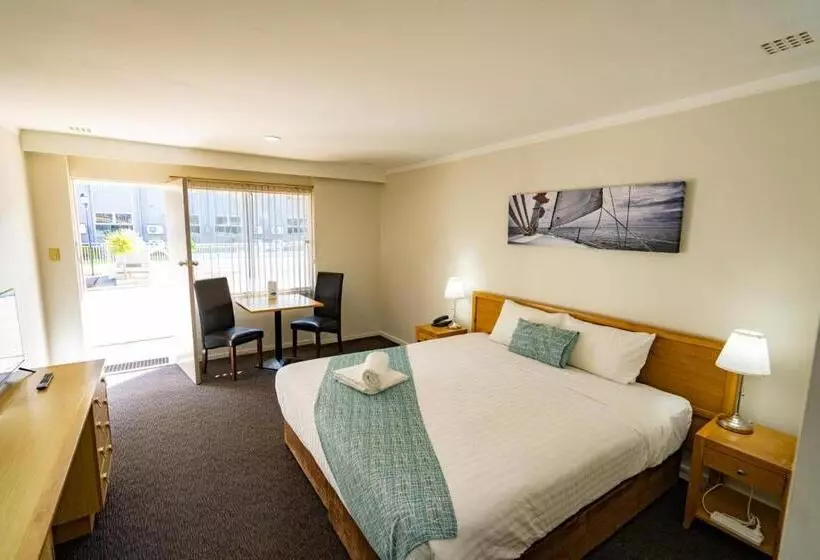 اتاق اجرایی با تخت بزرگ, Hospitality Esperance Surestay Collection By Best Western