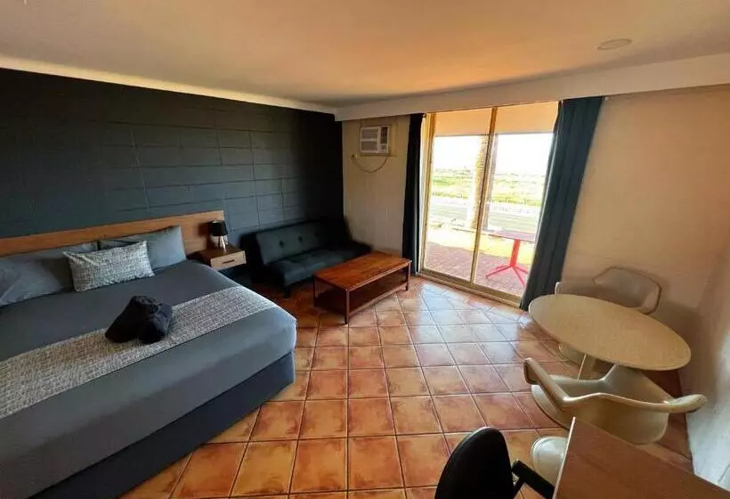 اتاق لوکس با چشمانداز دریا, Hospitality Port Hedland