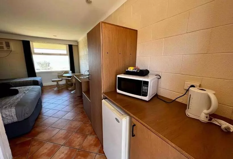 اتاق لوکس با چشمانداز دریا, Hospitality Port Hedland