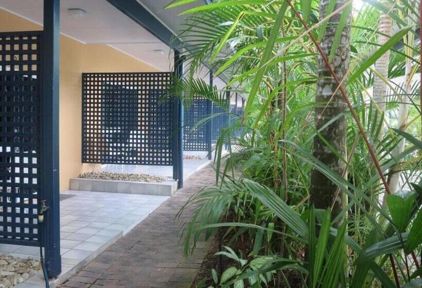 スタンダードスタジオ, Lazy Lizard Motor Inn