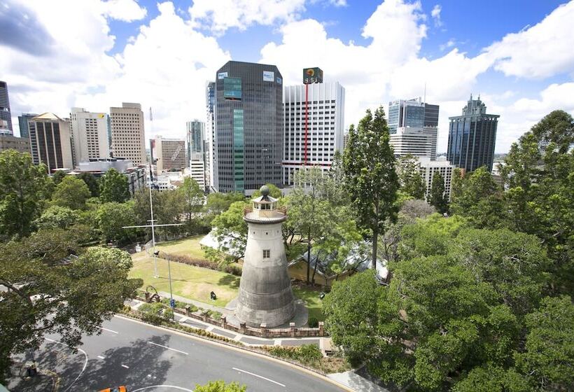 Семейный Номер, Madison Tower Mill