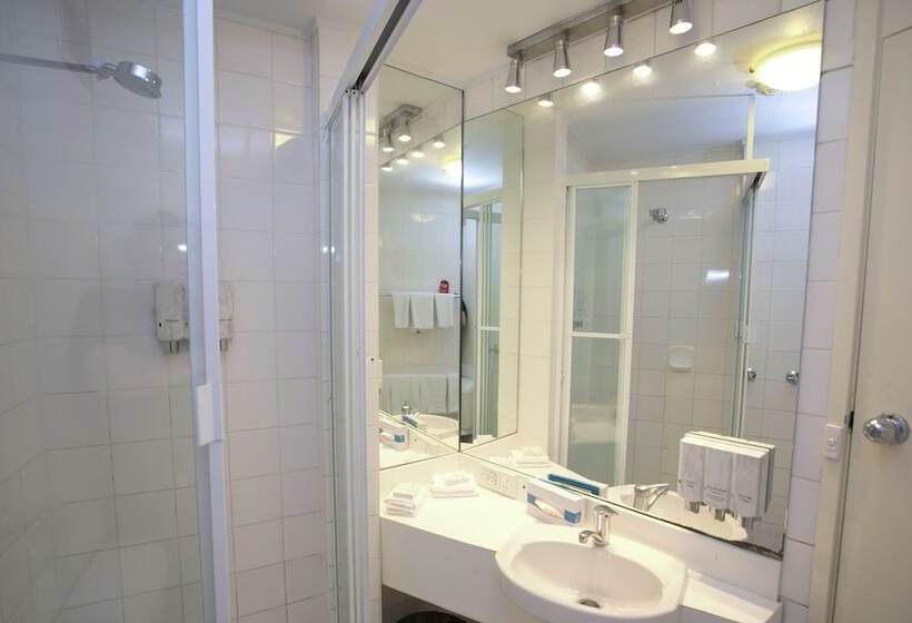 Семейный Номер, Madison Tower Mill