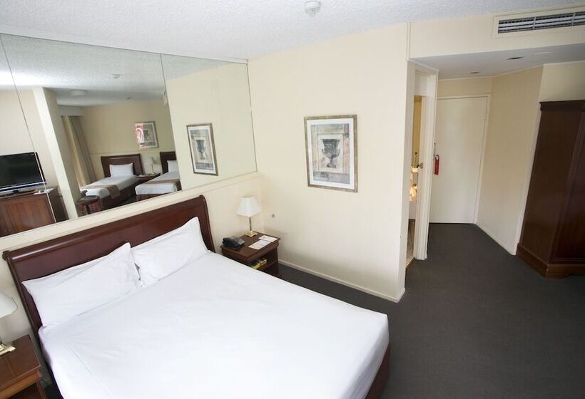 Семейный Номер, Madison Tower Mill