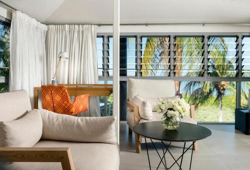 سوییت با چشمانداز دریا, Mangrove