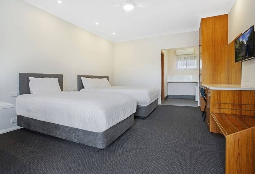 スーペリアールーム, Manifold Motor Inn