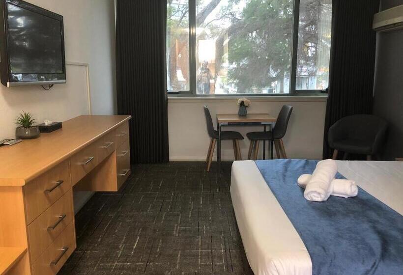 اتاق استاندارد, Parkdale Motor Inn