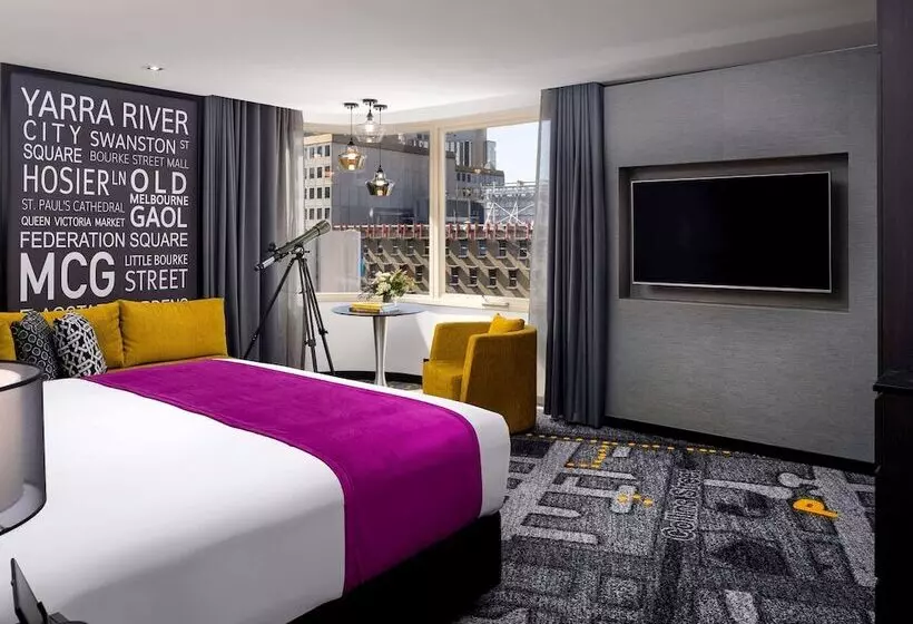 Camera Deluxe, Pullman Melbourne City Centre