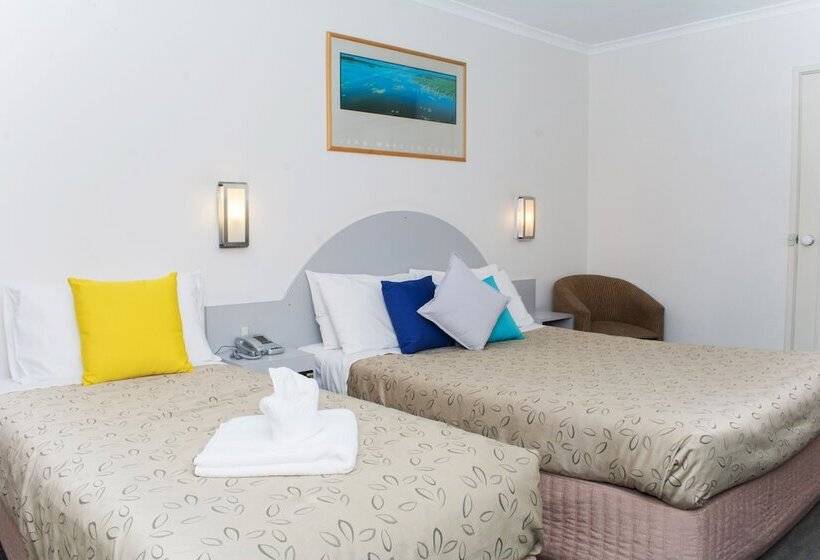 اتاق استاندارد سه نفره, Alexander Motor Inn