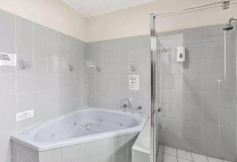 اتاق لوکس, Comfort Inn The Lakes
