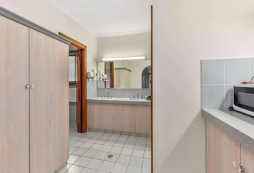 اتاق لوکس, Comfort Inn The Lakes