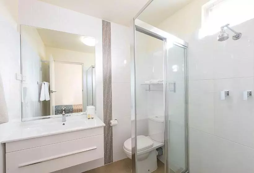 اتاق استاندارد, El Motor Inn