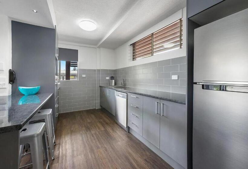 Люкс 3 Спальни, El Motor Inn