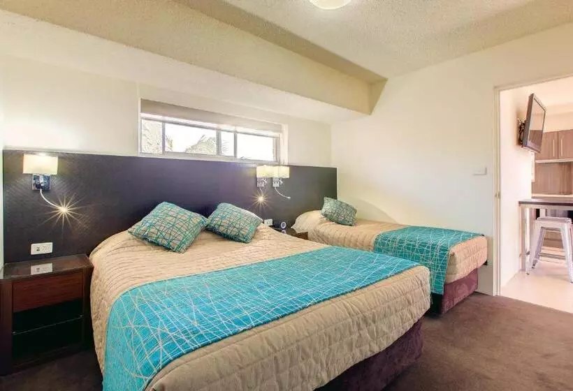 سوئیت 2 خوابه, El Motor Inn