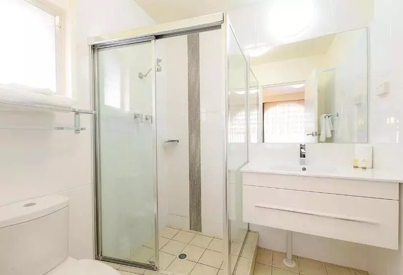 سوئیت خانوادگی اقتصادی, El Motor Inn
