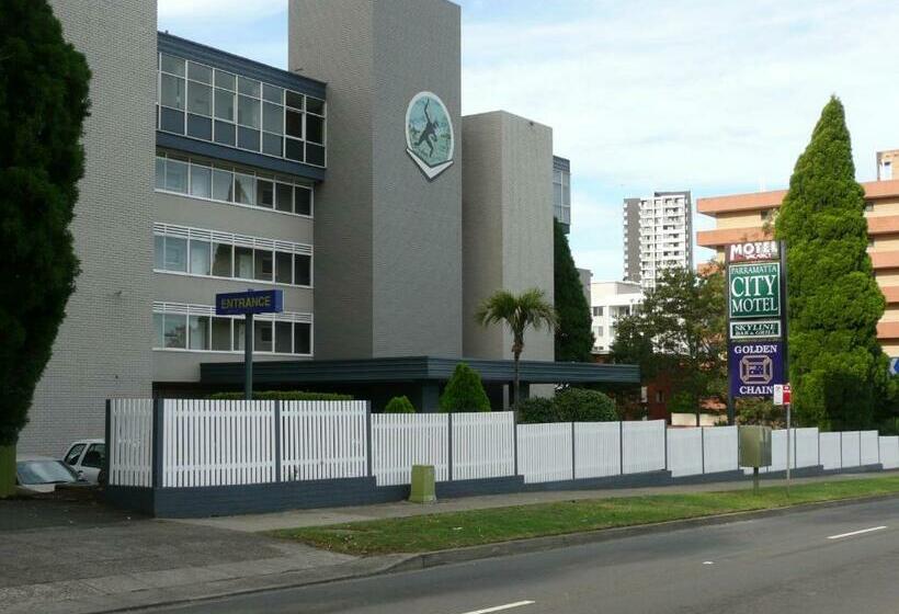 חדר סטנדרט לשלושה, Parramatta City Motel