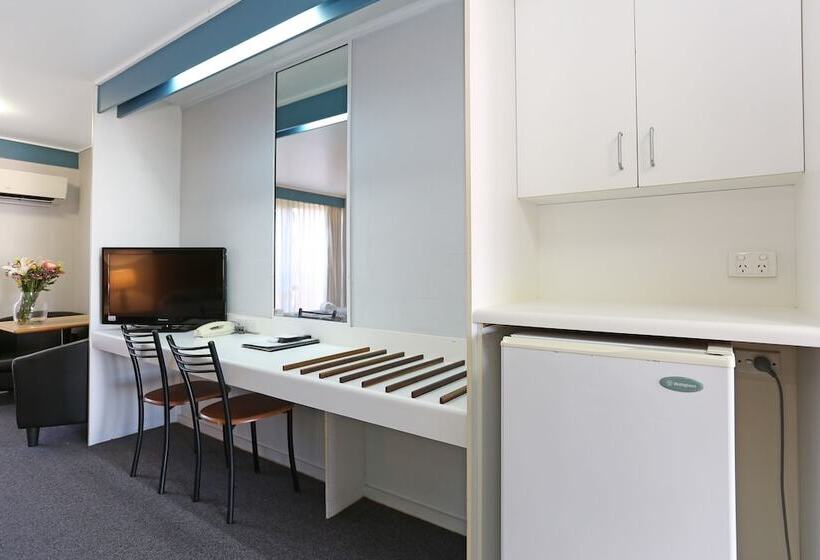 Номер Стандарт, Reef Resort Motel