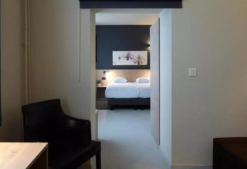 スイート, Alpha Hotel And Apart
