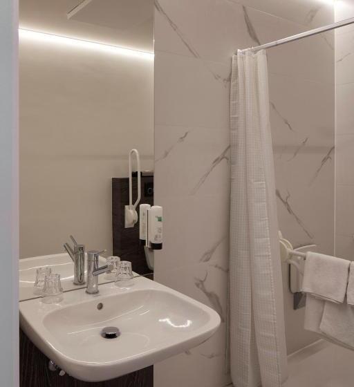 １階の１ベッドルームアパートメント, Alpha Hotel And Apart