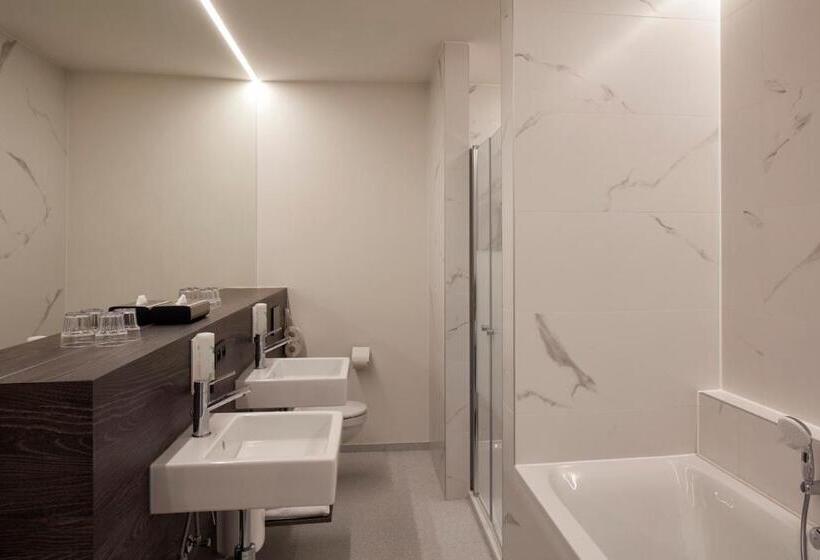 ２ベッドルームアパートメント, Alpha Hotel And Apart