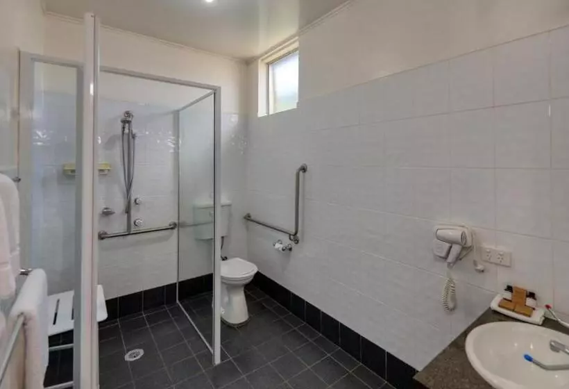 身障者適用スタンダードルーム, Ashton Motel