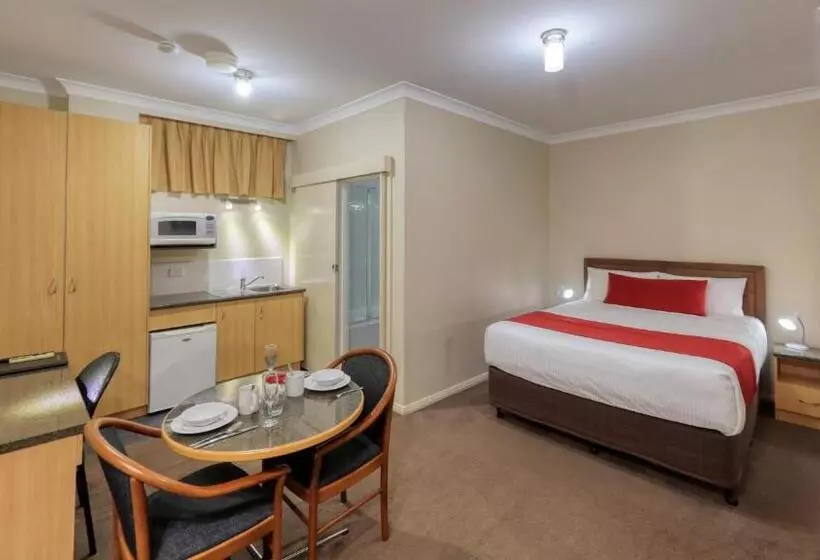 スーペリアールーム, Ashton Motel