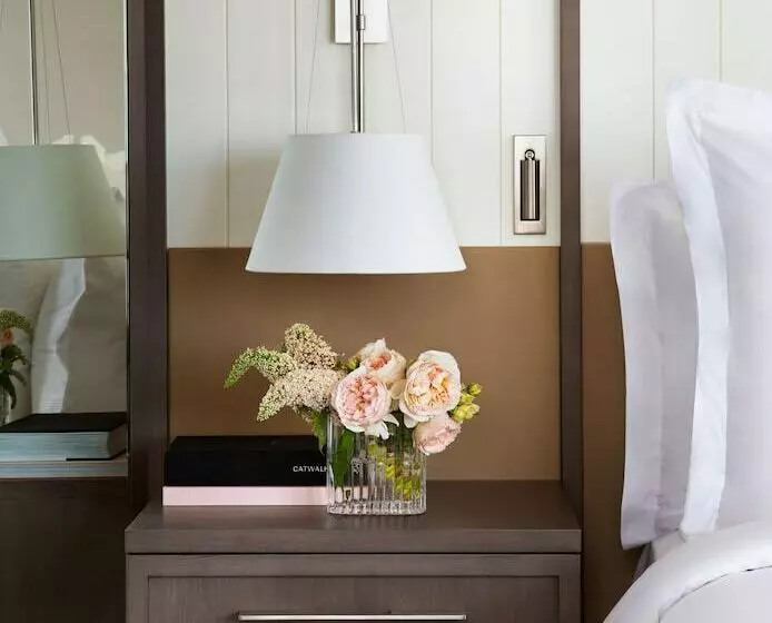 اتاق لوکس با تخت بزرگ, Four Seasons Hotel Sydney