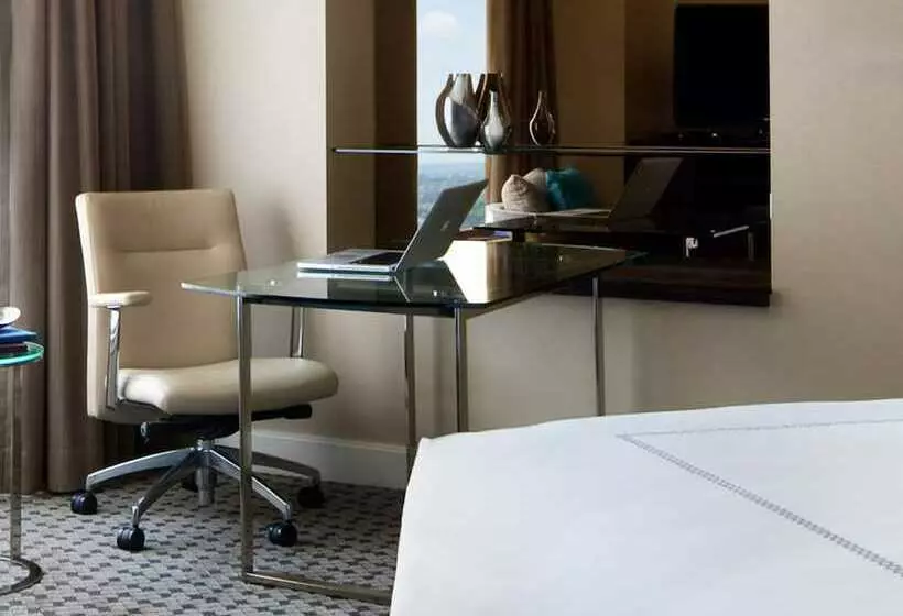 クラブスイート, Four Seasons Hotel Sydney