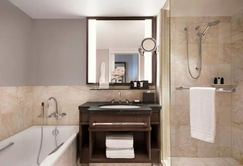 اتاق دلوکس مخصوص معلولین, Four Seasons Hotel Sydney
