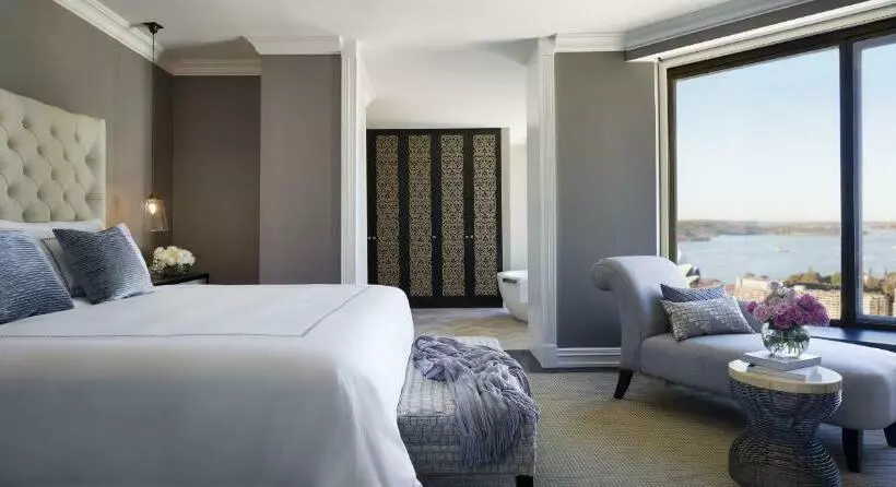 سوئیت رویال, Four Seasons Hotel Sydney