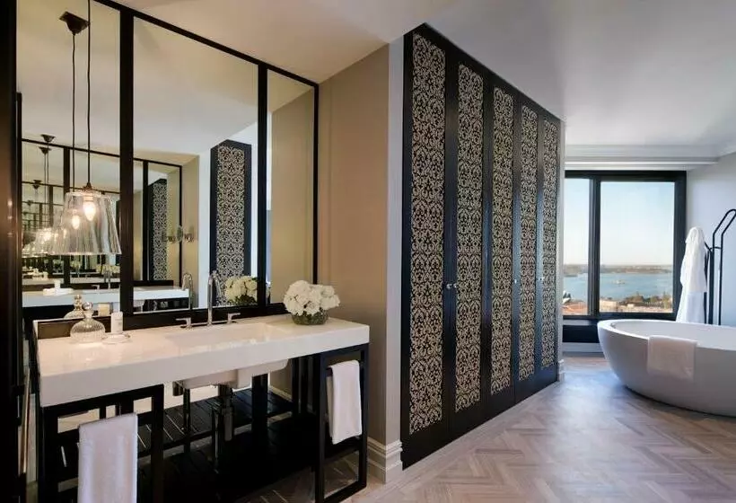 سوئیت رویال, Four Seasons Hotel Sydney