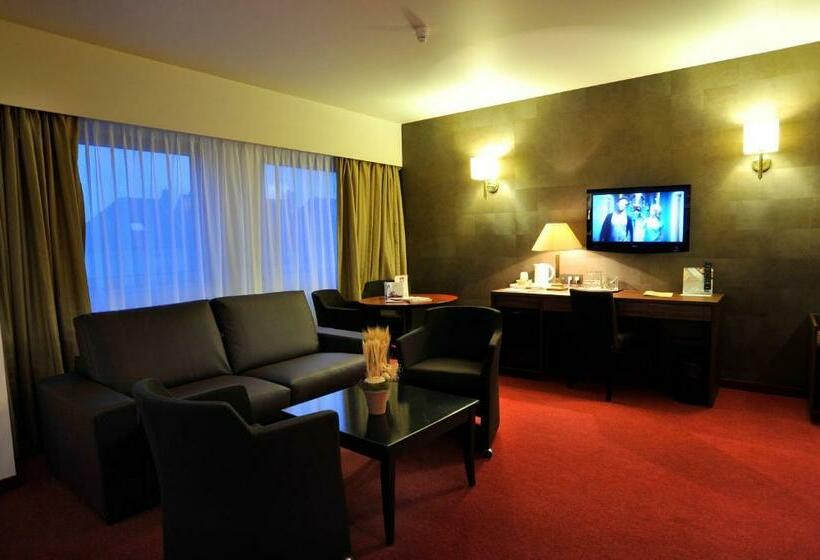 Люкс, Golden Tulip Hotel De’ Medici