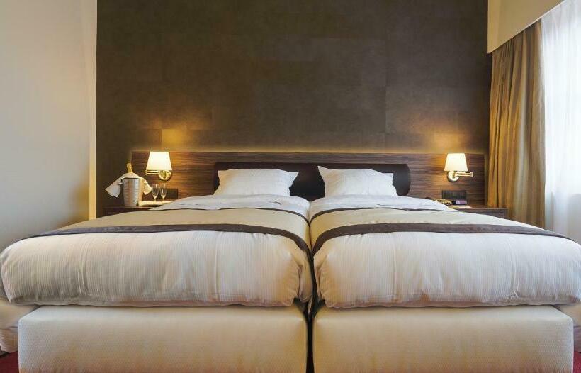 コンフォートルーム, Golden Tulip Hotel De’ Medici