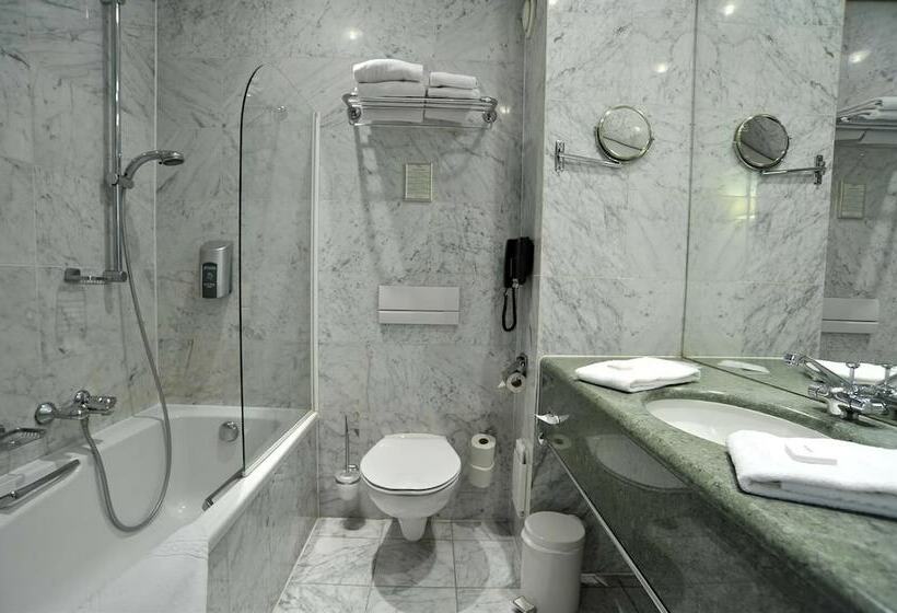 コンフォートルーム, Golden Tulip Hotel De’ Medici