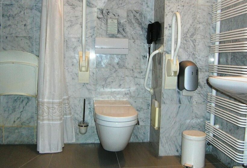 コンフォートルーム, Golden Tulip Hotel De’ Medici