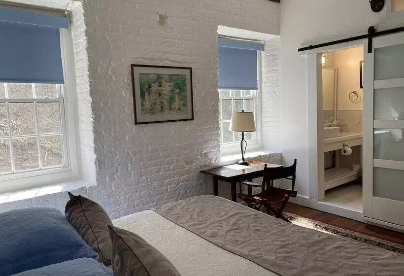 اتاق سوپریور با چشمانداز, Admiral's Inn and Gunpowder Suites