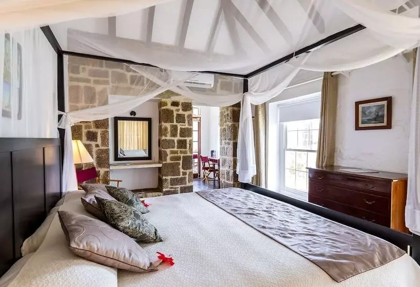 اتاق سوپریور با چشمانداز, Admiral's Inn and Gunpowder Suites