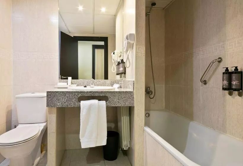 اتاق اینتریور یک تخته, Best Andorra Center