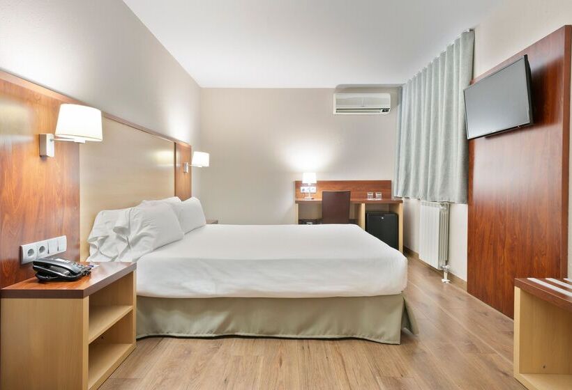 اتاق اینتریور یک تخته, Best Andorra Center