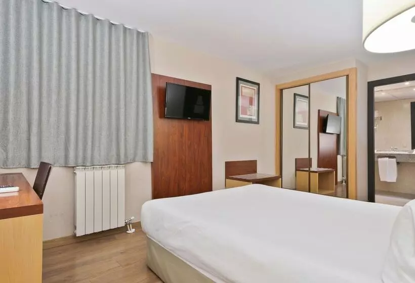 اتاق اینتریور یک تخته, Best Andorra Center
