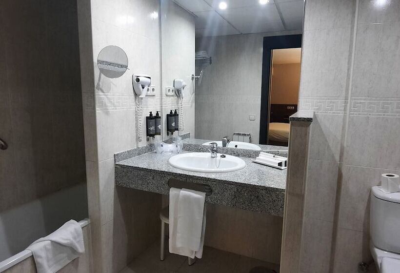اتاق اینتریور یک تخته, Best Andorra Center