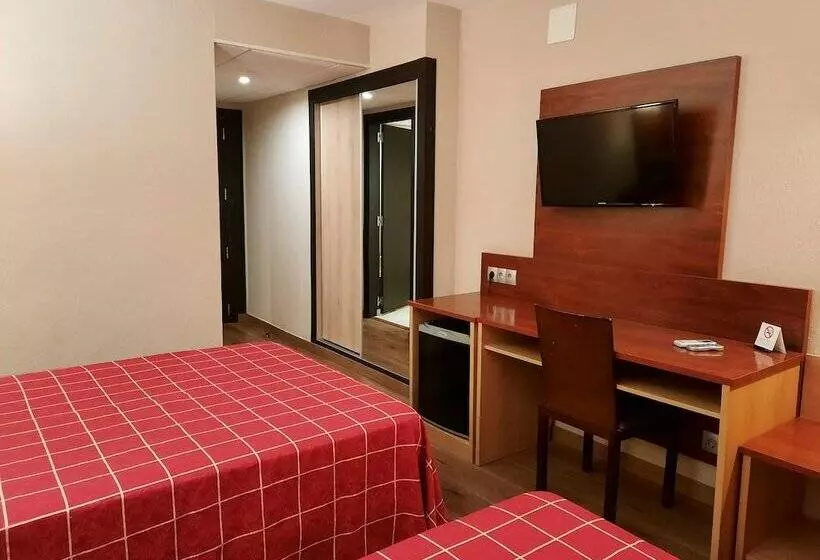 اتاق استاندارد پریمیوم سه تخته, Best Andorra Center
