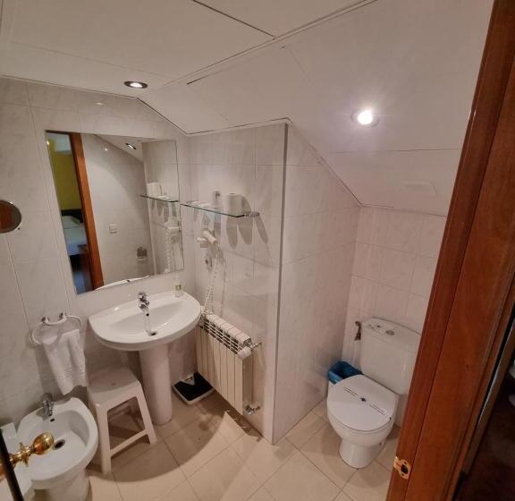 اتاق استاندارد سه نفره, Cims Pas De La Casa