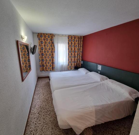 اتاق استاندارد سه نفره, Cims Pas De La Casa